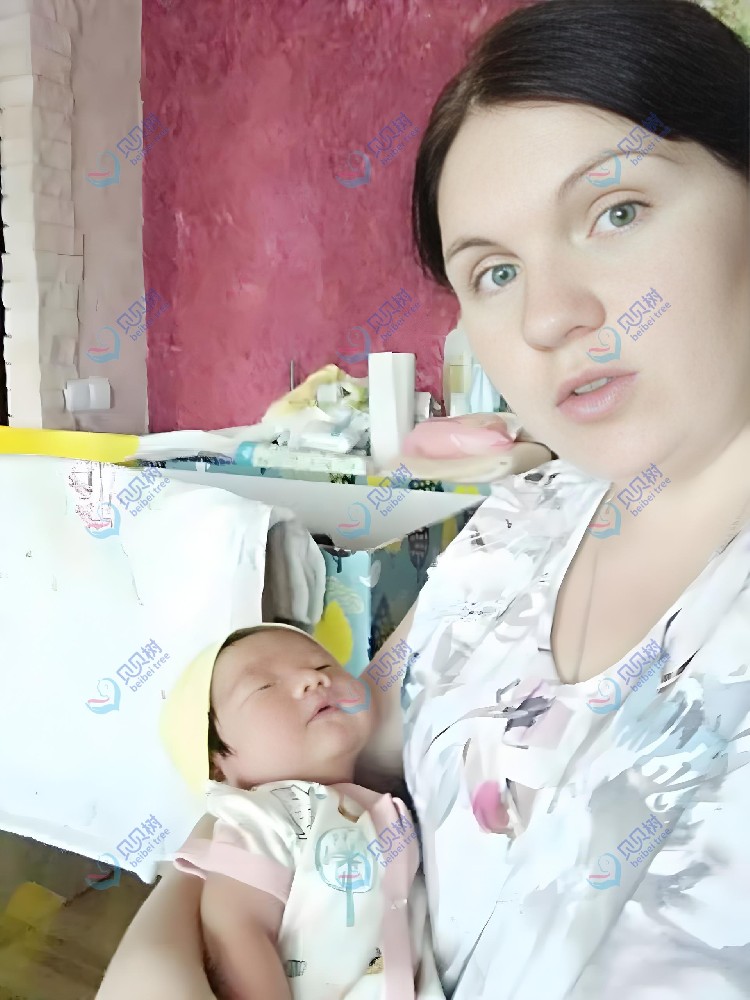 贝贝树美国辅助生殖案例照顾宝宝场景 - 左侧图 